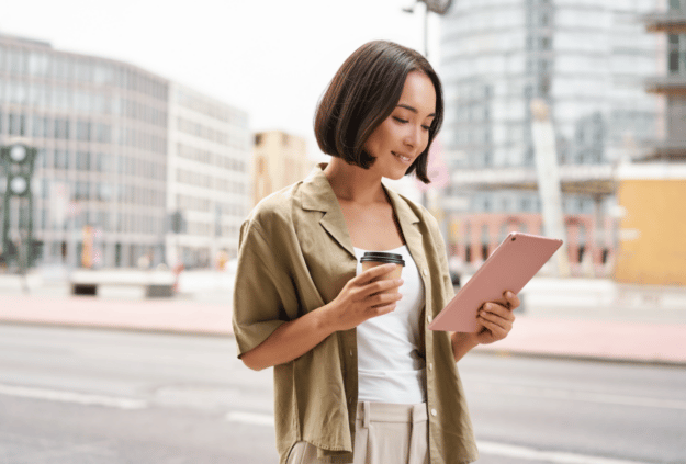 Female-looking-at-tablet_Blog--625x423-f50_50