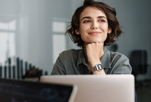 Female-staring-past-laptop_Blog--625x423-f50_50