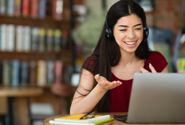 Female-talking-into-laptop-2_Blog--625x423-f50_50